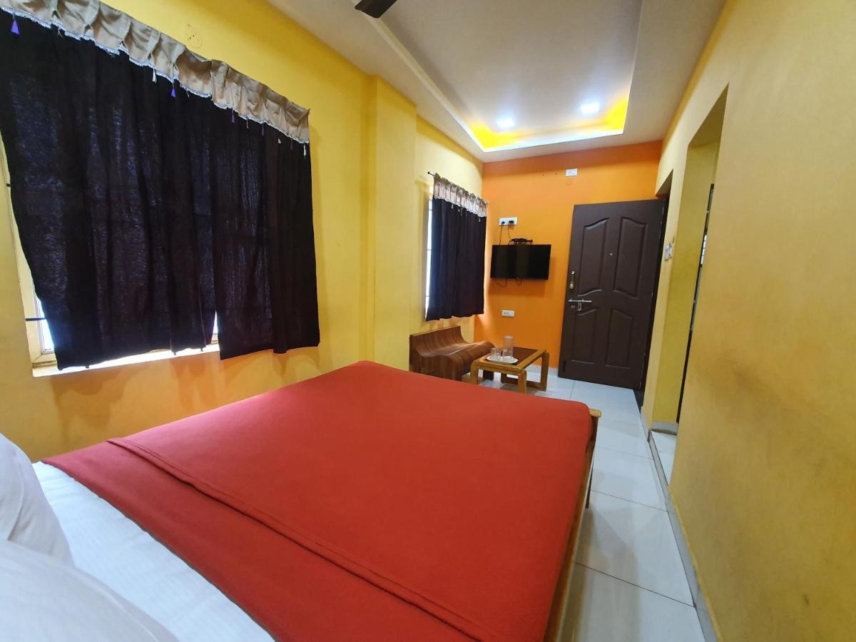 Le Hotel Host Tiruchirappalli Extérieur photo